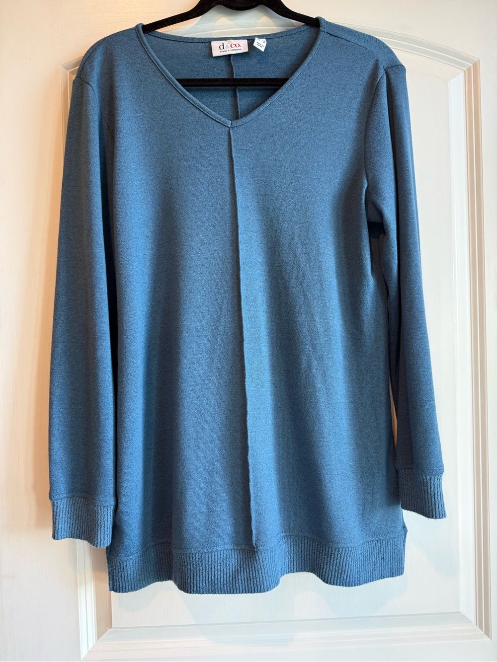 Denim & Company V-Neck Long Sleeve Tunic Top in Slate Blue